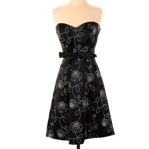 White House Black Market Strapless floral embroidered dress
